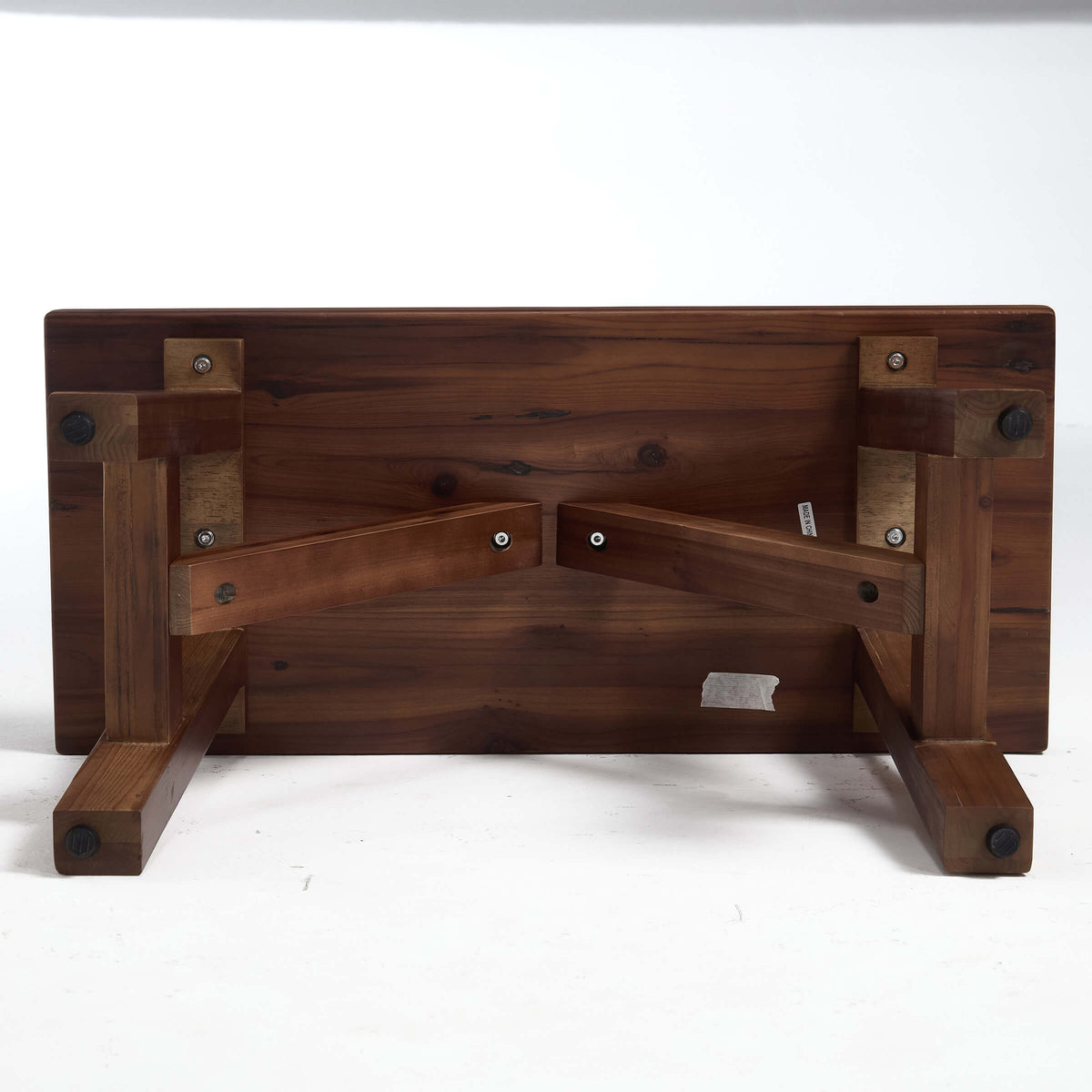 Walvora™ — Add Warm, Natural Seating to Any Room With Solid Wood Simplicity