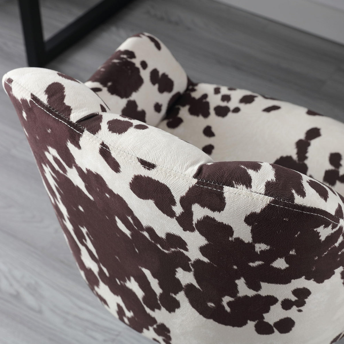 Velmora™ — Work in Comfort With Plush Tufted Support & Effortless 360° Movement