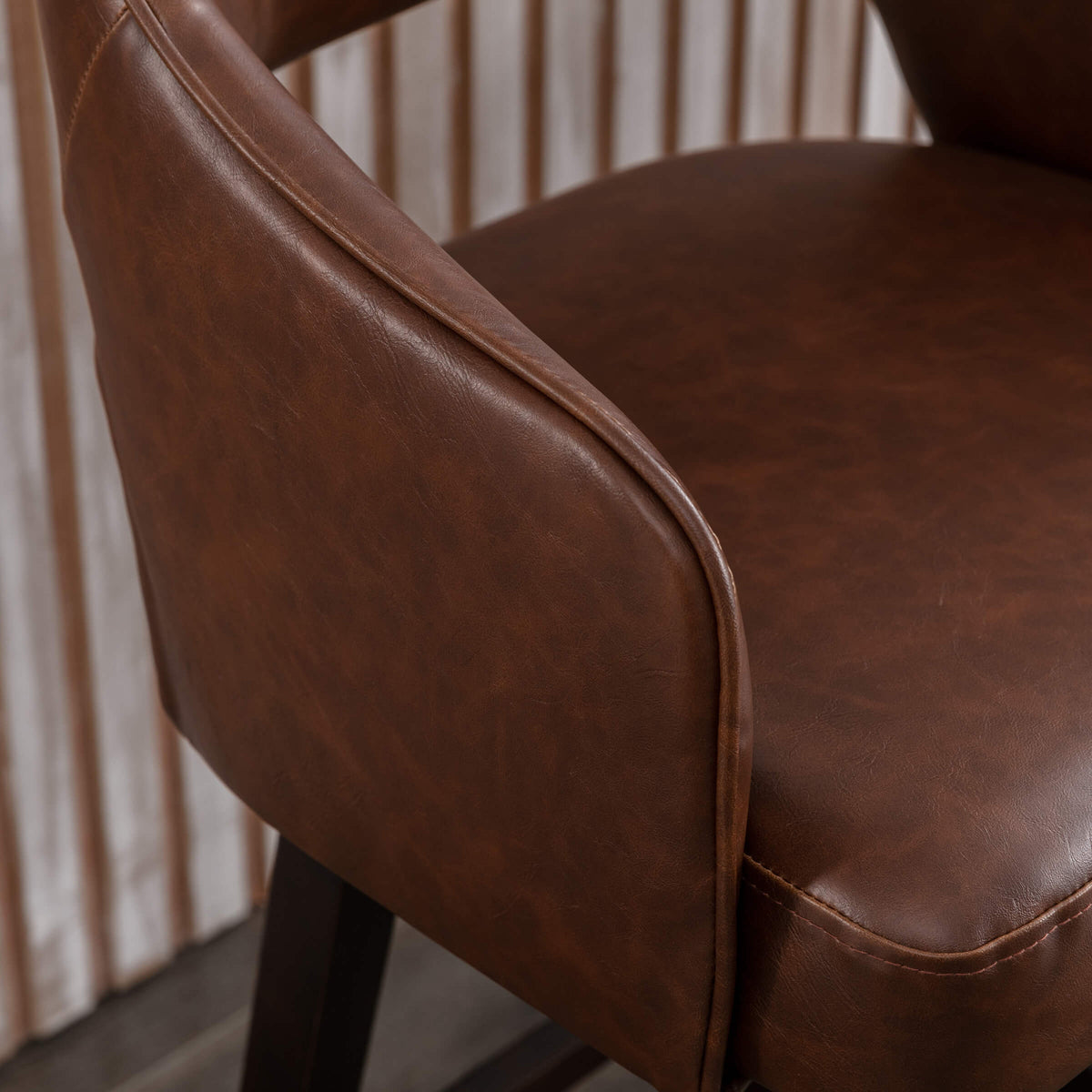 Airelle™ — Add 360° Swivel Comfort & Airy Open-Back Style to Your Kitchen Counter