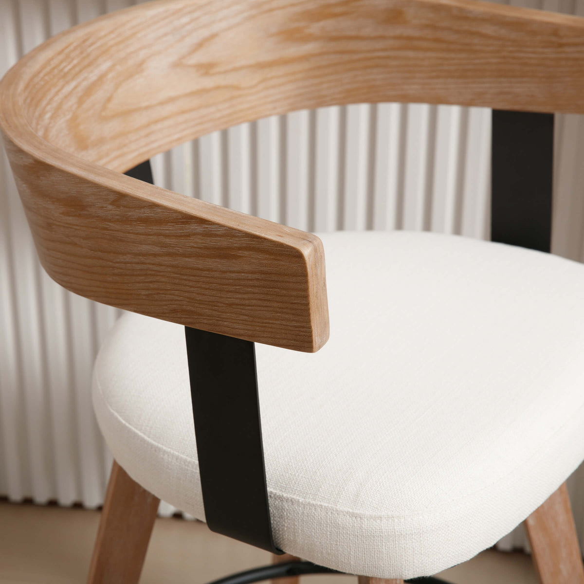 Wynora™ — Add 360° Swivel Comfort & Warm Wood Style to Your Kitchen Counter
