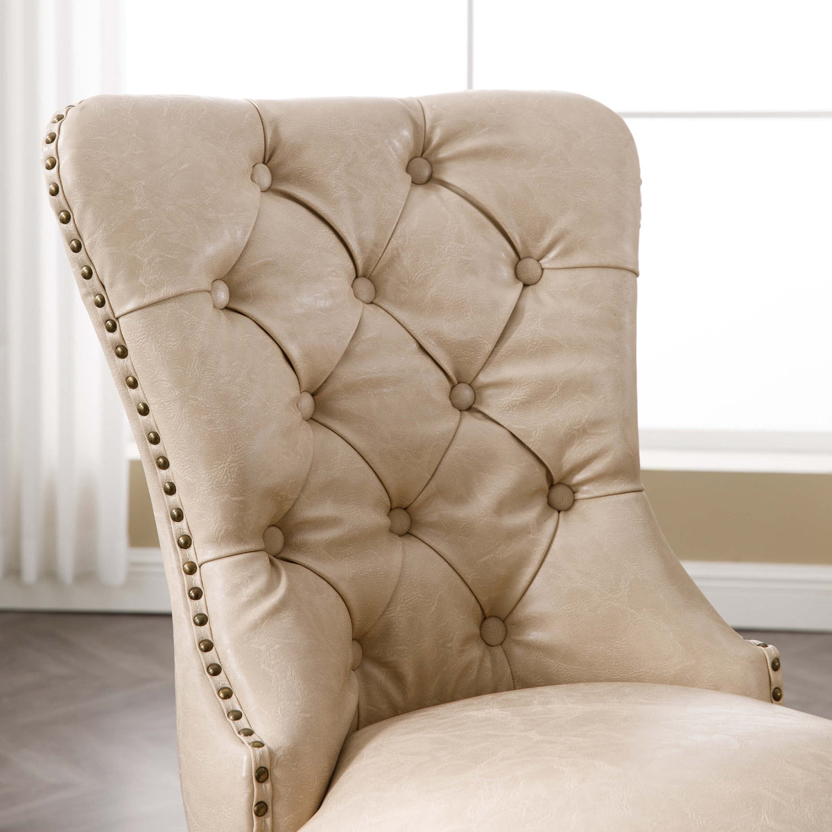 Tuftora™ — Bring Refined Mid-Century Comfort & Timeless Style to Your Dining Space