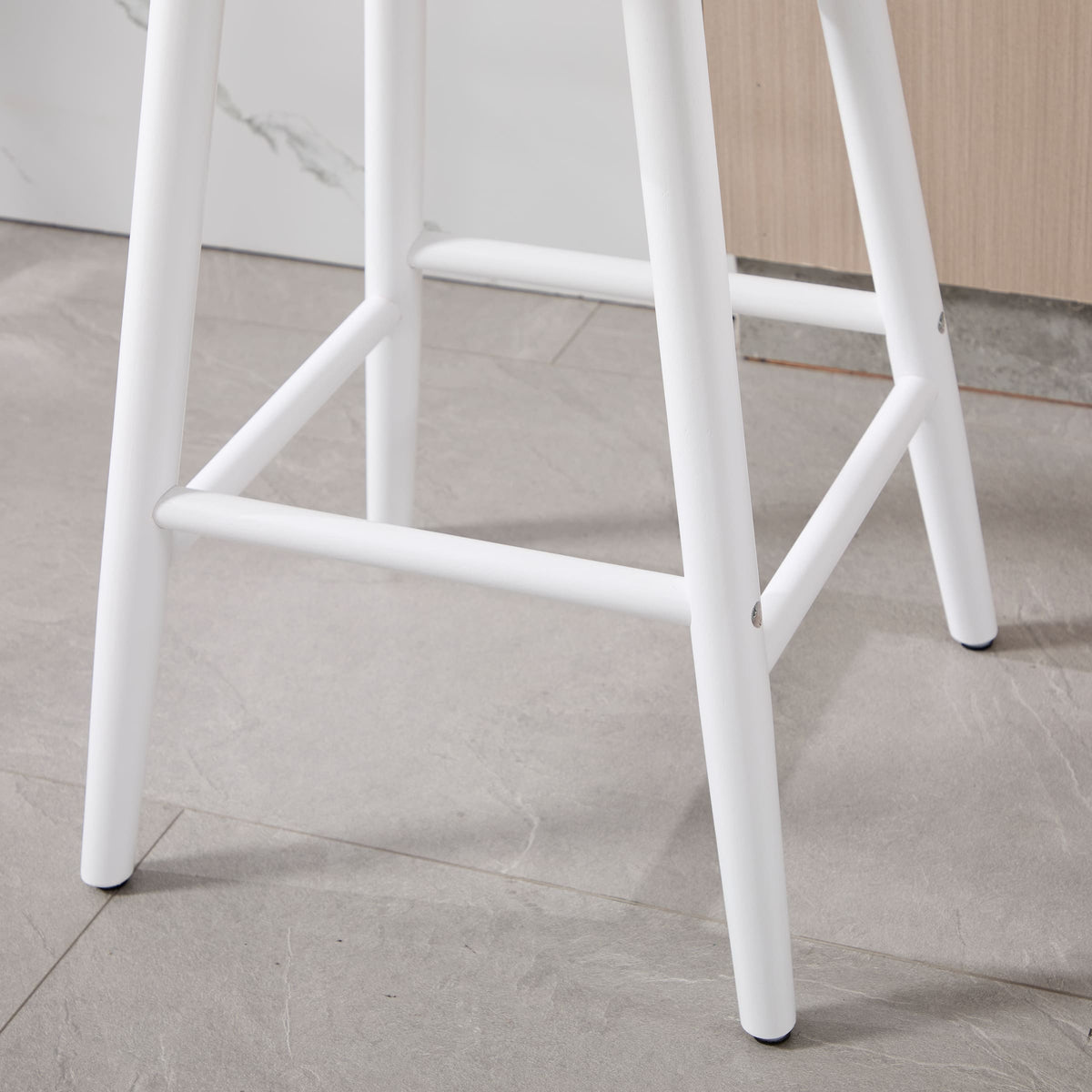 Wyndora™ — Bring Timeless Farmhouse Style & Comfortable Seating to Your Kitchen