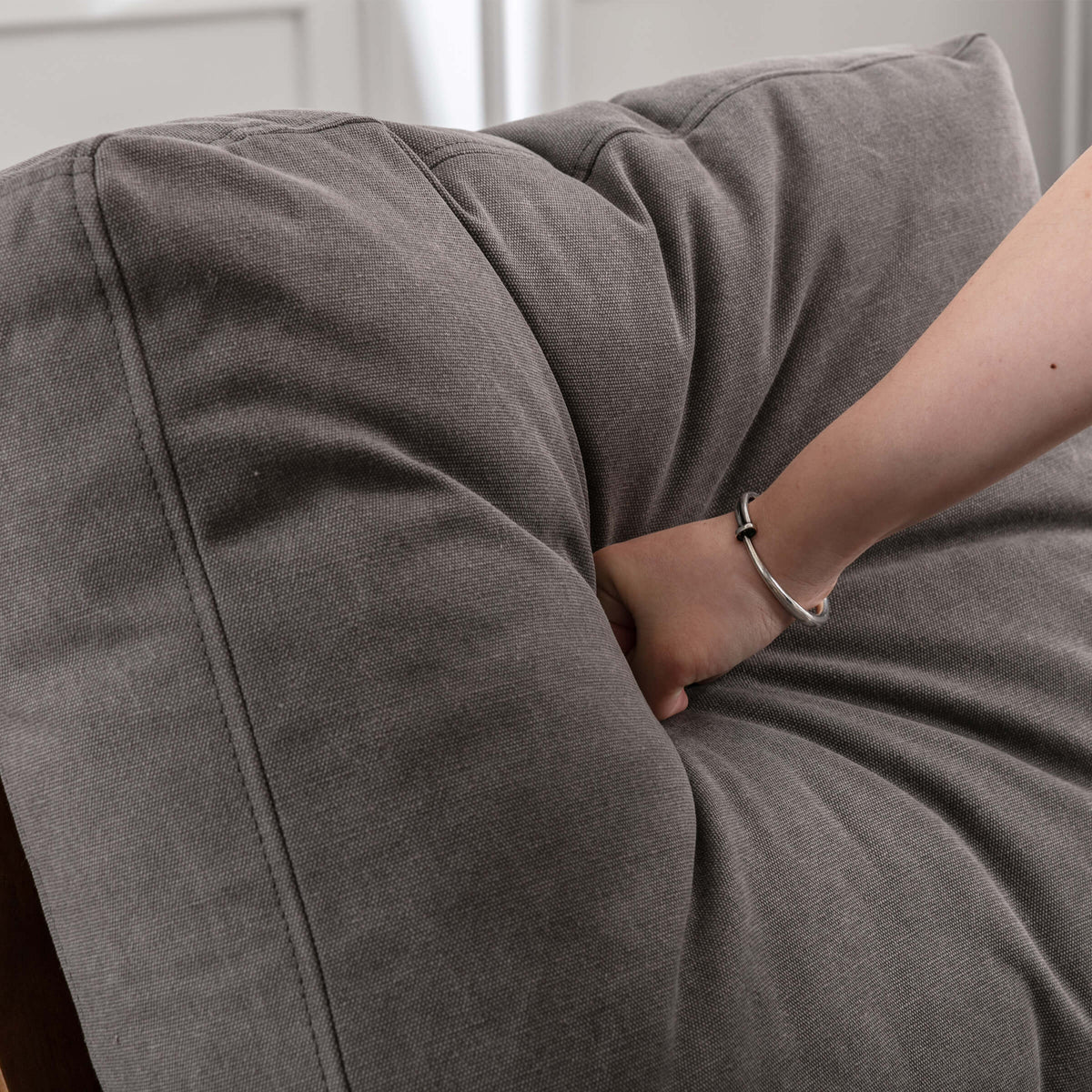 Modelle™ — Bring Timeless Mid-Century Comfort & Warm Wood Style to Any Room