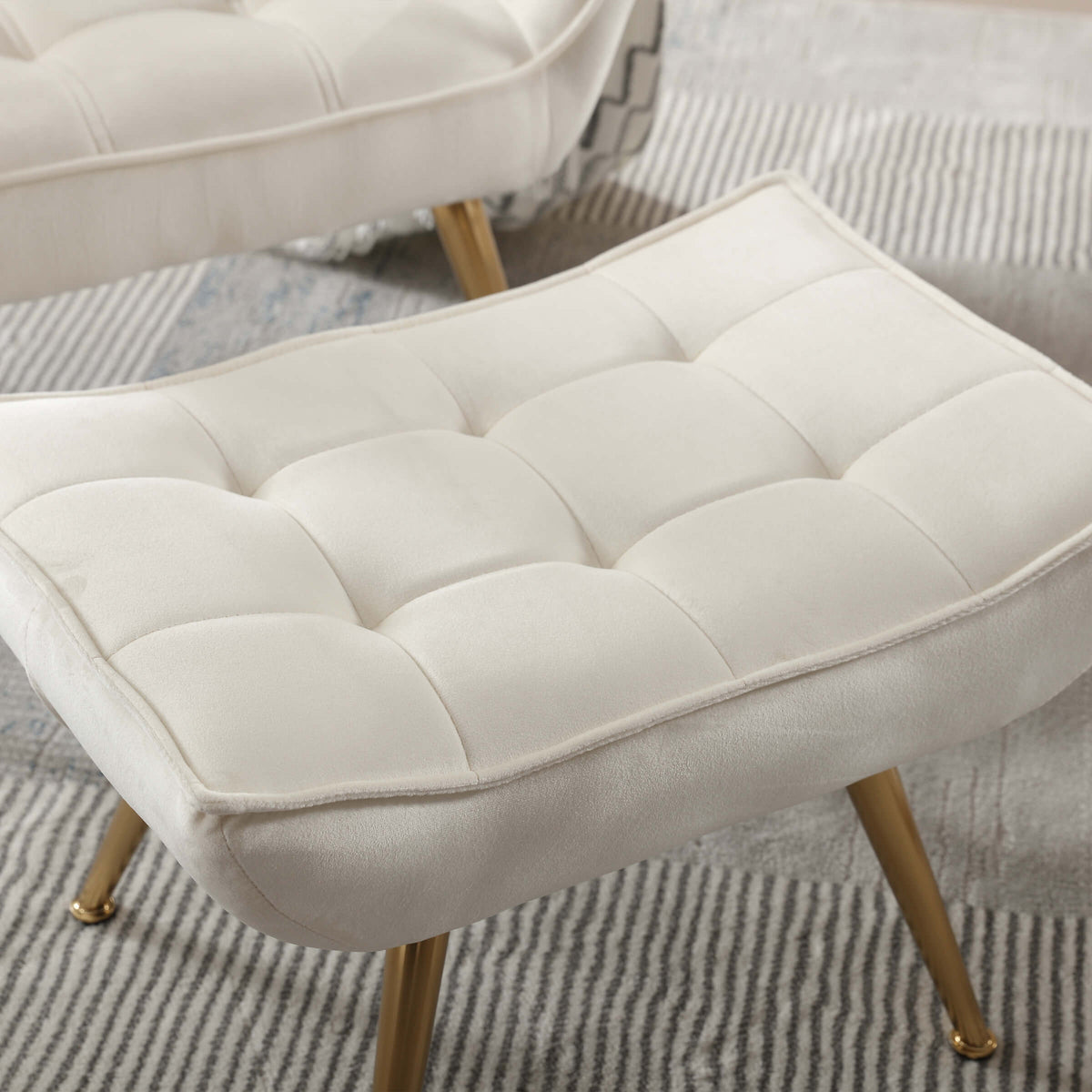 Lunessa™ — Create a Cozy Reading Corner With a Soft Sherpa Chair & Matching Ottoman